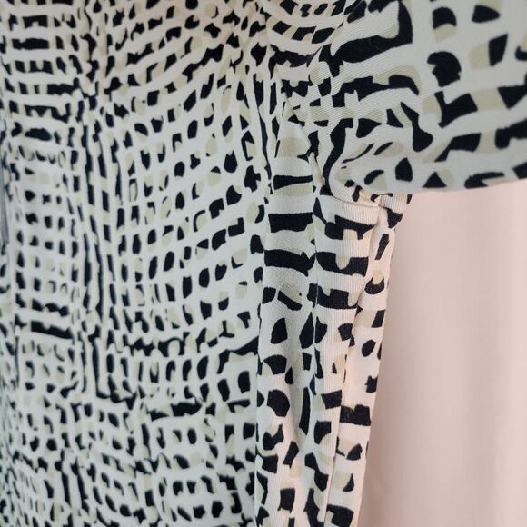 Tail Athletic Long Sleeve Sweater Top - Picture 6 of 13